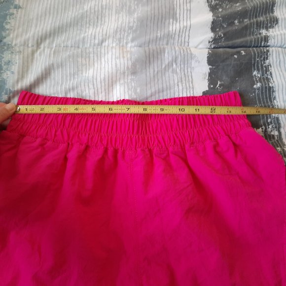 Zenana Windbreaker Smocked Running Shorts - Size M, NWT! - Picture 12 of 14